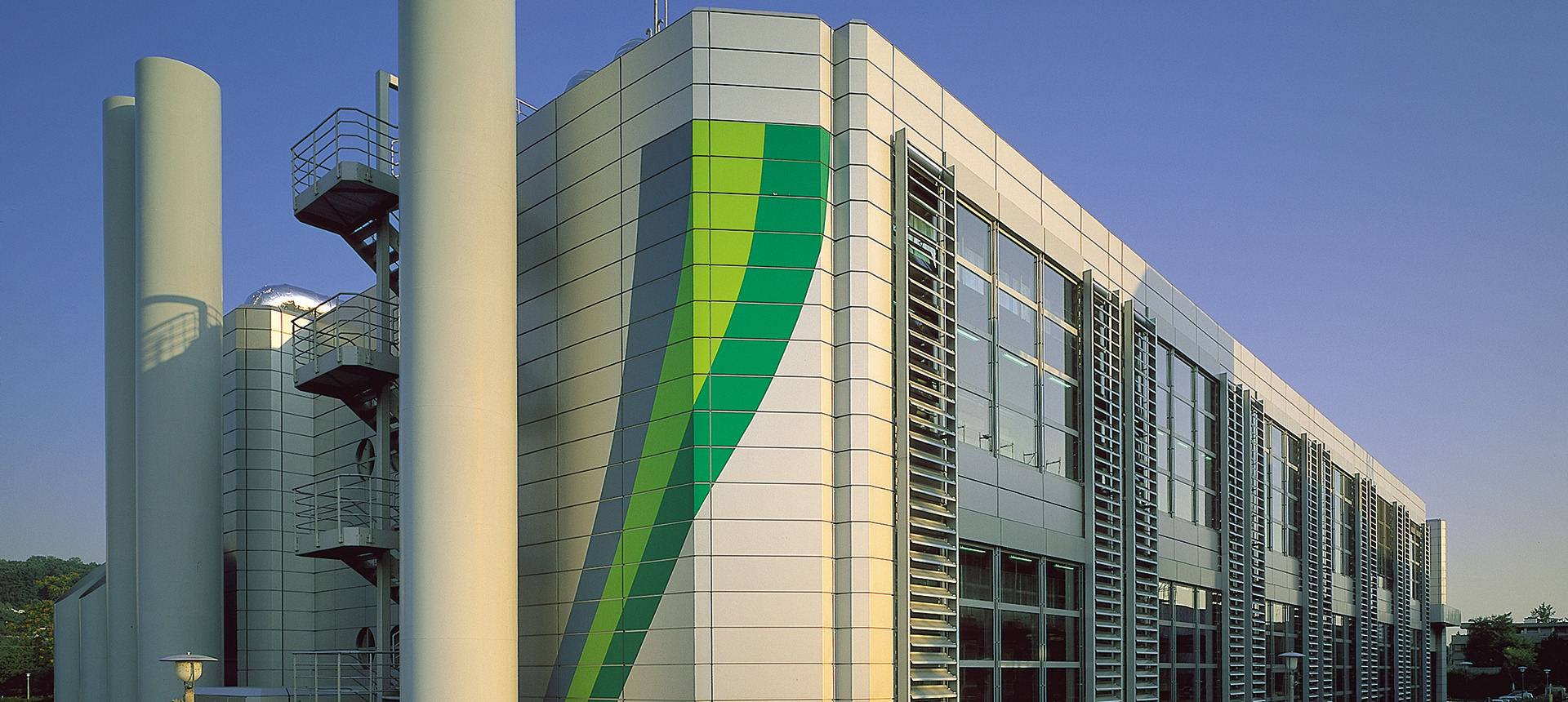 Reinach_Building_05-860desktop.jpg